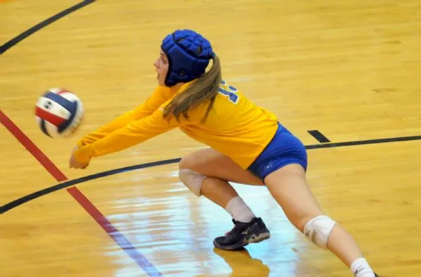 What Clothing is Typically Worn for Playing Volleyball