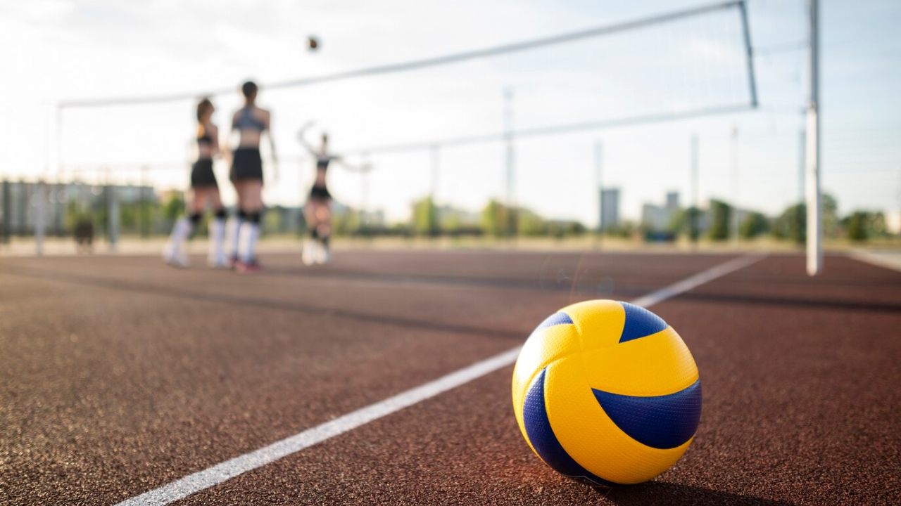 You are currently viewing Step-by-step Guide for How to Start a Volleyball Club Successfully